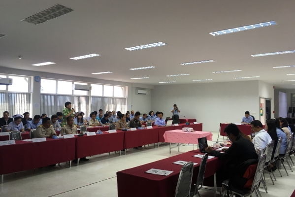 ท่าน นพ. สมิต ประสันนาการ นพ.สสจ. อุดรธานีให้เกียรติมามอบนโยบายการดำเนินงานด้านสาธารณสุขปีงบประมาณ 2561