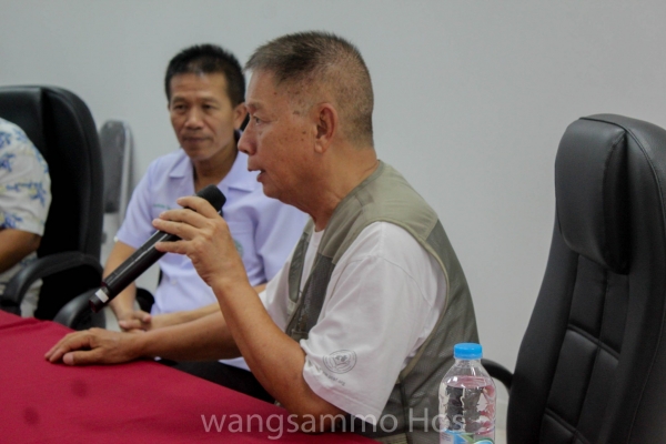 บริษัทอุตสาหกรรมน้ำตาลอีสาน จำกัด มอบรถเยี่ยมบ้านและที่นอนลม