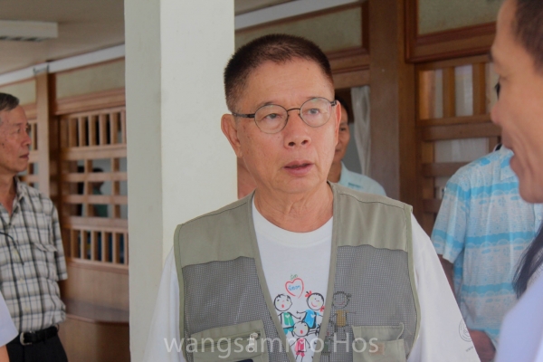 บริษัทอุตสาหกรรมน้ำตาลอีสาน จำกัด มอบรถเยี่ยมบ้านและที่นอนลม