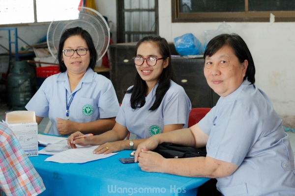 หน่วยบริการปฐมภูมิออกให้บริการตรวจคัดกรองสุขภาพประชาชน